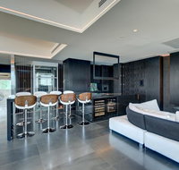 Luxe Haus - Holiday Cairns