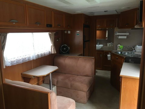Luxury Caravan - Holiday Cairns 1