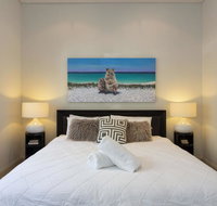 Luxury Modern Escapia - Holiday Cairns