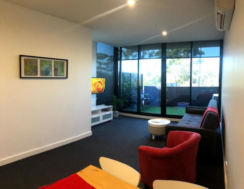 Luxury&Brand New! Design Interior&Resin-Art. WI-FI - Holiday Cairns 0