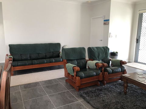 M & T's Waterfront Bed & Breakfast - Holiday Cairns 2