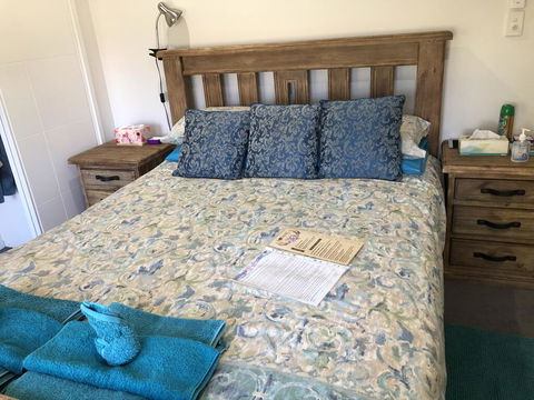 M & T's Waterfront Bed & Breakfast - Holiday Cairns 1