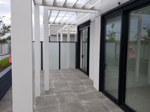M City Self Contained Apartment - Holiday Cairns 1
