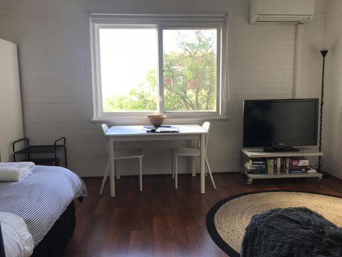 M106 Holiday Apartment In The City - Holiday Cairns 2