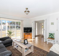 Macleay Street 23 Narrawallee - Holiday Cairns