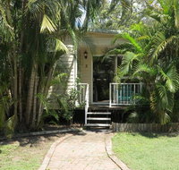 Magnetic Haven Unit 2 - Holiday Cairns