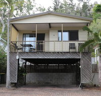 Magnetic Haven Unit 6 - Holiday Cairns