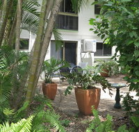 Magnetic North Unit 3 - Holiday Cairns