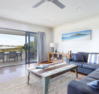 Magnificent Views - Mariners Mark - Holiday Cairns
