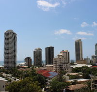 Main Beach Apartment at The Meriton - Holiday Cairns