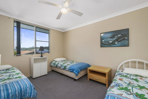 Maliblue, 5/1 Main Street, Crescent Head - Holiday Cairns 3