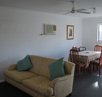 Maple Tree Cottage - Holiday Cairns