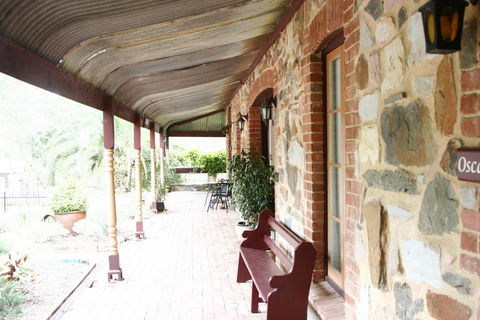 Marananga Cottages - Holiday Cairns 1