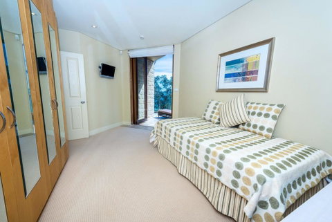 Mariners Rest Unit 3 - Nelson Bay - Holiday Cairns 1