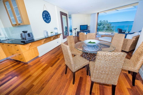 Mariners Rest Unit 3 - Nelson Bay - Holiday Cairns 3