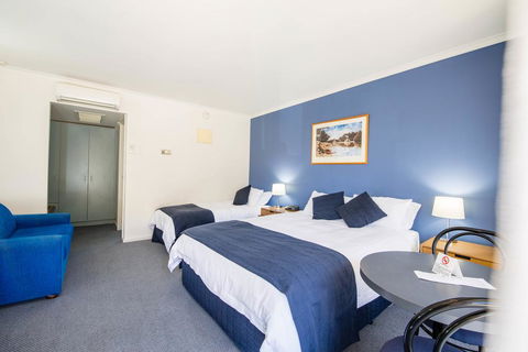 MAS Country Riverboat Lodge Motor Inn - Holiday Cairns 3
