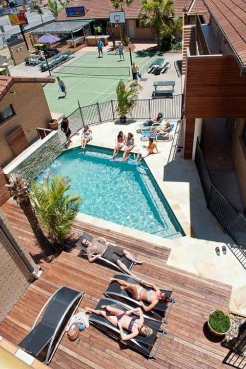 Maxmee Resort (formally Surfers Paradise Backpackers) - Holiday Cairns 3
