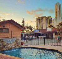 Maxmee Resort formally Surfers Paradise Backpackers - Holiday Cairns