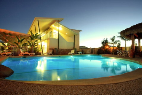 Mayfair Motel - Holiday Cairns 0