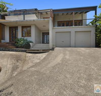 Mcauleys Beach House - Holiday Cairns