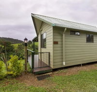 Mena Creek Flower House - Holiday Cairns
