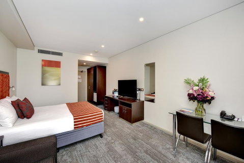 Mercure Centro Port Macquarie - Holiday Cairns 2