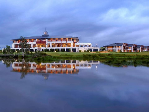 Mercure Kooindah Waters Central Coast - Holiday Cairns 0
