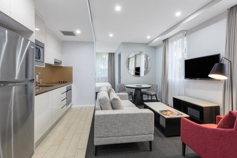 Meriton Suites North Ryde - Holiday Cairns 0