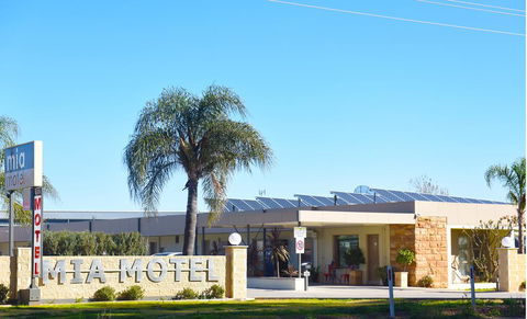 Mia Motel - Holiday Cairns 0