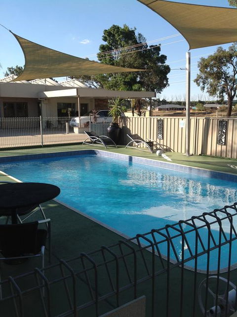 Mia Motel - Holiday Cairns 3