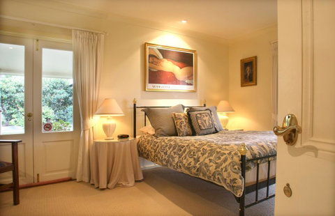 Midnights Promise Estate - Holiday Cairns 3