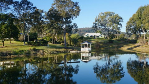 Midnights Promise Estate - Holiday Cairns 0
