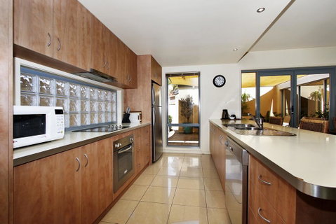 Mill House - Holiday Cairns 0