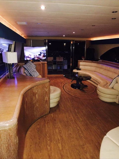Million Dollar Luxury 90ft Yacht In Gold Coast! - Holiday Cairns 3