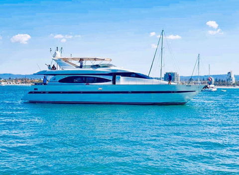 Million Dollar Luxury 90ft Yacht In Gold Coast! - Holiday Cairns 0