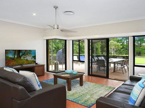 Misty Creek Of Robertson - Proximity And Privacy - Holiday Cairns 3