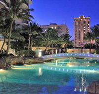 Modern 2BR Apartment in Chevron Renaissance - Holiday Cairns