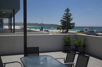 Mollymook Luxury Beachfront Apartment 3