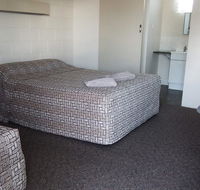 Monto Colonial Motor Inn - Holiday Cairns