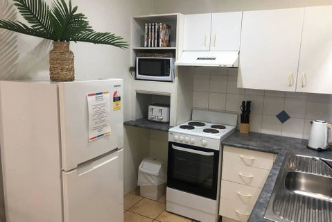 Mooloolaba On The Beach - Private Unit - Holiday Cairns 2