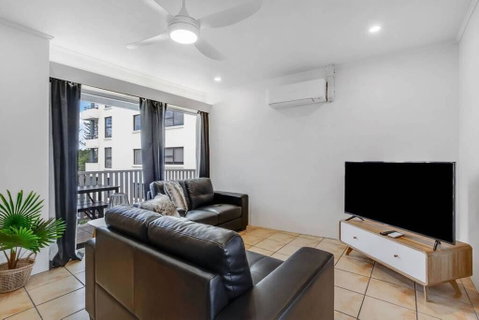 Mooloolaba On The Beach - Private Unit - Holiday Cairns 0