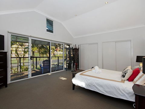 Moorings B Great Holiday Property In The Heart Of Town. - Holiday Cairns 2