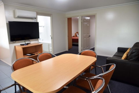 Motel Carnarvon - Holiday Cairns 2
