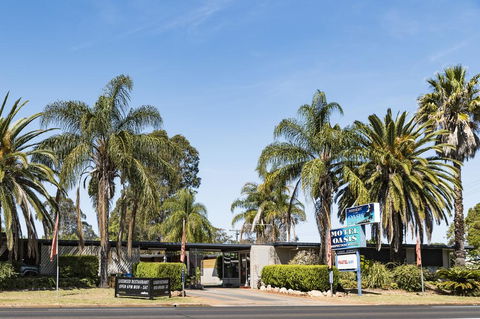 Motel Oasis - Holiday Cairns 0