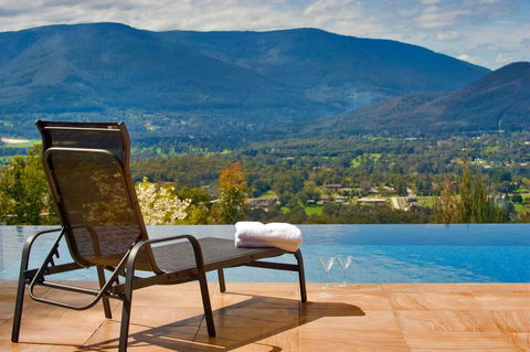 Mount View Estate - Holiday Cairns 2