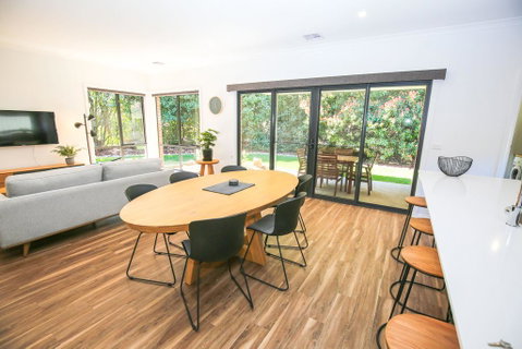 Mountain Haven - Holiday Cairns 0
