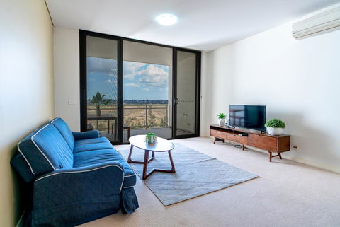 MWP25-Comfy 2 Bedroom Apt In Wentworth Point - Holiday Cairns 0