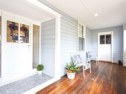 Myall River Cottage - Holiday Cairns 0