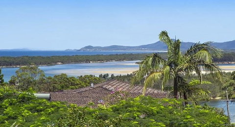 Nambucca Beach House - Holiday Cairns 0