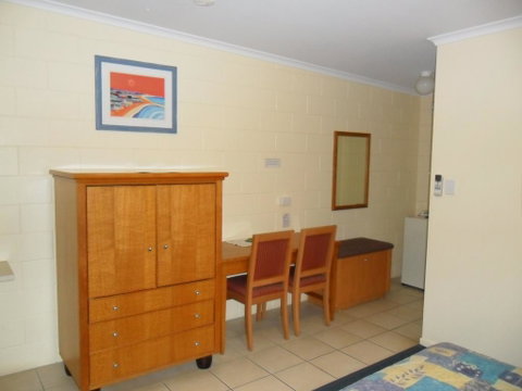 Nanango Antler Motel - Holiday Cairns 0